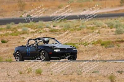 media/Jun-01-2025-CalClub SCCA (Sun) [[eae223c5dd]]/Group 1/Track Event 5/